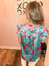 Load image into Gallery viewer, Green & Pink Floral Top Smocked Flutter Sleeve Top (S-3XL)
