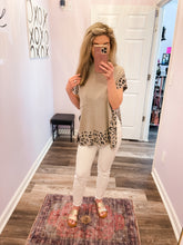 Load image into Gallery viewer, Leopard Side Slit Short Sleeve Top