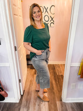 Load image into Gallery viewer, JUDY BLUE (Sizes: 0-24) Tummy Control Mid Rise Cropped Jeans