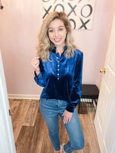 Load image into Gallery viewer, Navy Blue Velvet Feeling Buttoned Long Sleeve Top