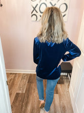 Load image into Gallery viewer, Navy Blue Velvet Feeling Buttoned Long Sleeve Top