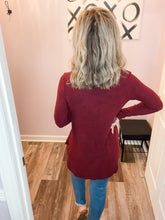 Load image into Gallery viewer, Burgundy Long Sleeve Scoop Neck Sweater