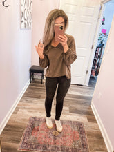 Load image into Gallery viewer, JUDY BLUE Black Mid Rise Tummy Control Skinny Jeans (Sizes: 0-24)