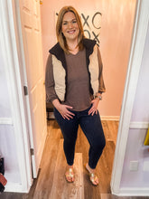 Load image into Gallery viewer, Black & Tan Reversible Puffer Cropped Vest