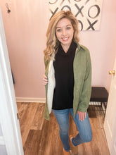 Load image into Gallery viewer, Olive Corduroy Feeling Sherpa Lined Shacket