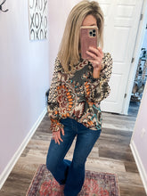 Load image into Gallery viewer, Floral Geometric Print Long Sleeve Top