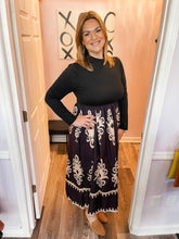 Load image into Gallery viewer, Plus Size Black & Tan Damask Maxi Dress (Sizes: 1XL-4XL)
