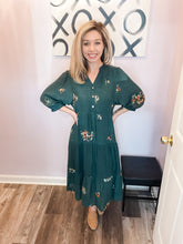 Load image into Gallery viewer, Hunter Green Embroidered Floral Paisley Midi Dress