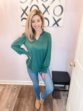 Load image into Gallery viewer, Green V Neck Long Sleeve Top