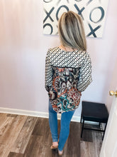Load image into Gallery viewer, Floral Geometric Print Long Sleeve Top