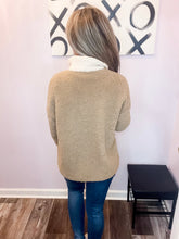 Load image into Gallery viewer, Brown & Ivory Color Block Zip Up Pullover