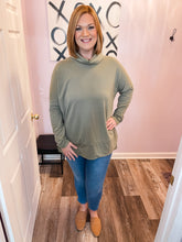 Load image into Gallery viewer, Green Cowl Neck Long Sleeve Top