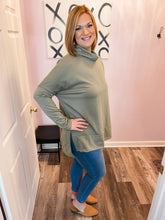 Load image into Gallery viewer, Green Cowl Neck Long Sleeve Top