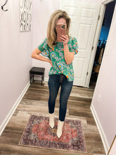 Load image into Gallery viewer, Green and Floral Layered Sleeves Top