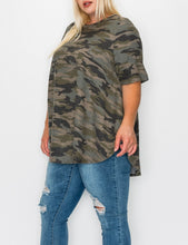 Load image into Gallery viewer, (Sizes: 3XL-5XL) Plus Size Camo Print Top