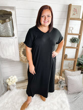 Load image into Gallery viewer, Plus Size Black Maxi Dress