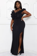Load image into Gallery viewer, Plus Size Black Ruffle Bust Side Slit Dress