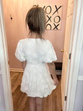 Load image into Gallery viewer, White Floral Puff Sleeve Dress