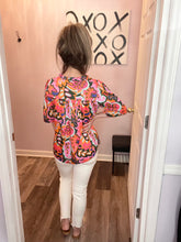 Load image into Gallery viewer, Multi-Colored Leaf Print V Neck Top