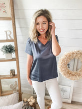 Load image into Gallery viewer, Silky Feeling Short Sleeve Top