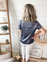 Load image into Gallery viewer, Silky Feeling Short Sleeve Top