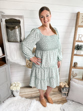 Load image into Gallery viewer, Plus Size Seafoam Floral Tiered Smocked Midi Dress