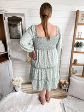 Load image into Gallery viewer, Plus Size Seafoam Floral Tiered Smocked Midi Dress