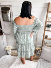 Load image into Gallery viewer, Plus Size Seafoam Floral Tiered Smocked Midi Dress
