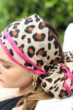 Load image into Gallery viewer, Fuchsia and Leopard Lightweight Scarf