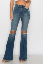 Load image into Gallery viewer, Flare and Frayed Jeans With Cutout Knees