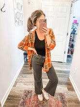 Load image into Gallery viewer, Acid Wash Black Frayed Hem Cropped Bootcut Flared Jeans