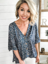 Load image into Gallery viewer, Pebble Print Short Sleeve V Neck Top With Wooden Buttons