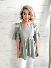 Load image into Gallery viewer, Textured Knit Ruffled Short Sleeve Top
