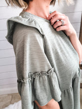 Load image into Gallery viewer, Textured Knit Ruffled Short Sleeve Top