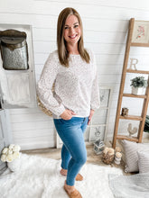 Load image into Gallery viewer, Leopard Balloon Sleeve Top