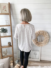 Load image into Gallery viewer, Leopard Balloon Sleeve Top