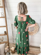 Load image into Gallery viewer, Green Floral Maxi Dress