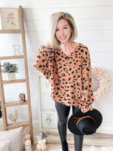 Load image into Gallery viewer, Leopard Print V Neck Balloon Sleeve Top