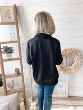 Load image into Gallery viewer, Black and Khaki Quilted Pullover