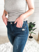 Load image into Gallery viewer, Dark Blue Wash High Rise Distressed Hem Skinny Jean