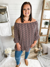 Load image into Gallery viewer, Plus Size Ruffle Sleeve Floral Top