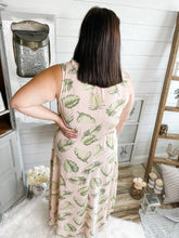 Load image into Gallery viewer, Plus Size Tropical Print Leaves Maxi Dress
