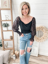 Load image into Gallery viewer, Floral Mesh Sleeve Top