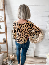 Load image into Gallery viewer, Leopard Print Tiered Long Sleeve Top