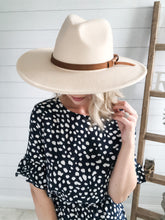 Load image into Gallery viewer, Beige Wide Brim Tassel Hat