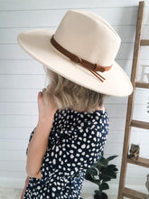 Load image into Gallery viewer, Beige Wide Brim Tassel Hat