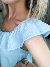 Load image into Gallery viewer, One Shoulder Diagonal Ruffled Detail Top