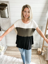 Load image into Gallery viewer, Color Block Babydoll Top