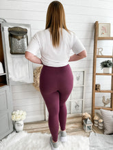 Load image into Gallery viewer, Eggplant Cotton Motto Leggings
