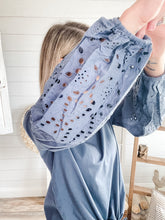 Load image into Gallery viewer, Front Tie Eyelet Bubble Sleeve Top